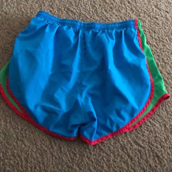 Nike tempo shorts - Picture 3 of 4